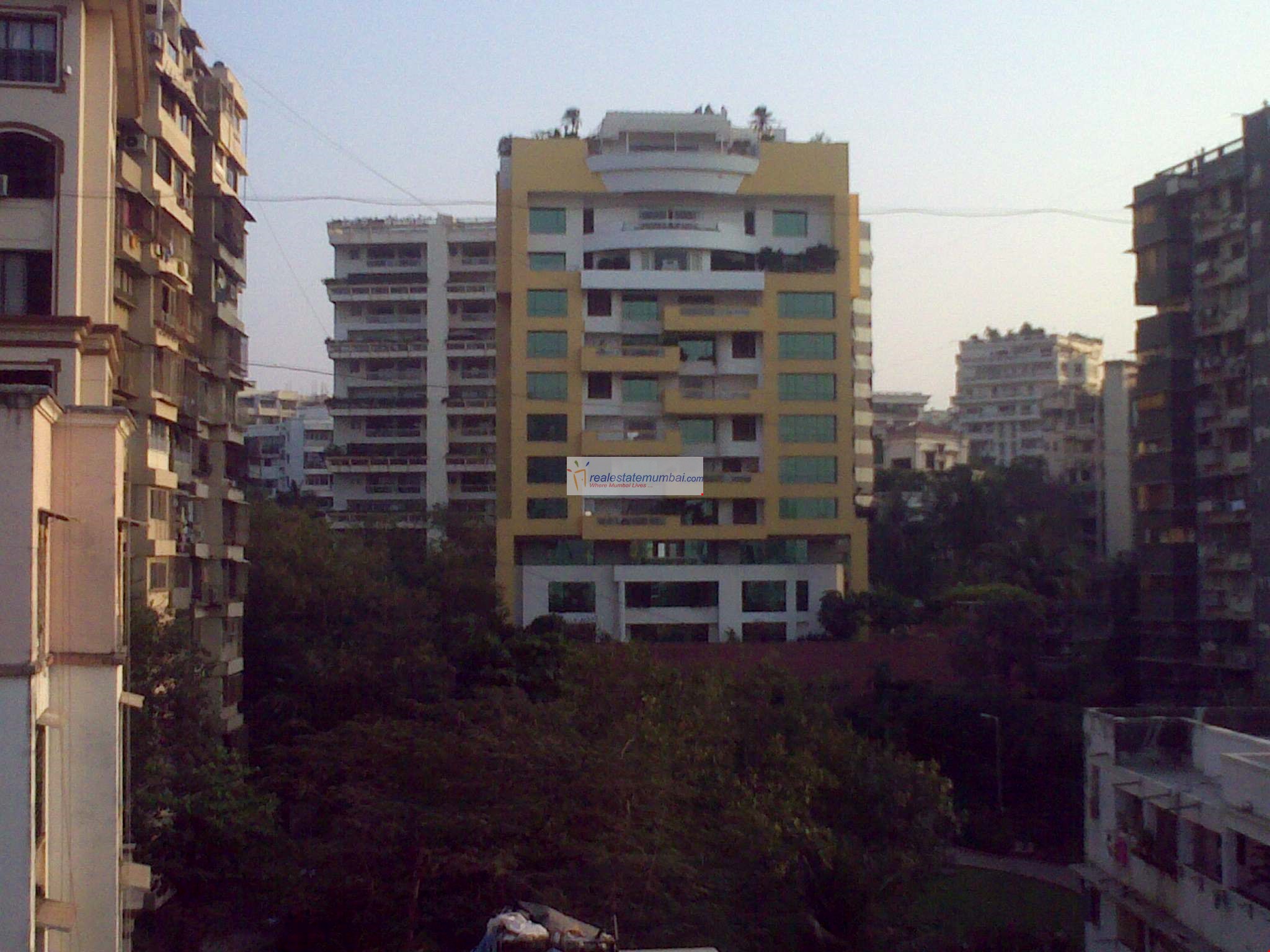 4 BHK Flat on Rent in Bandra West - Kubilisque